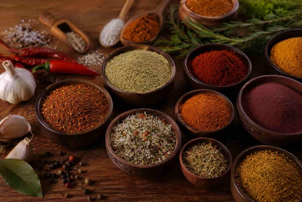 Temperos e especiarias: onde comprar com variedade e qualidade
